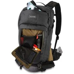 Dakine Seeker 18L Backpack 6 Dakine Seeker 18L Backpack -Snowboard Pants Sales SEEKER18L BLACK 610934326604 10002780 BLACK 02X PT01